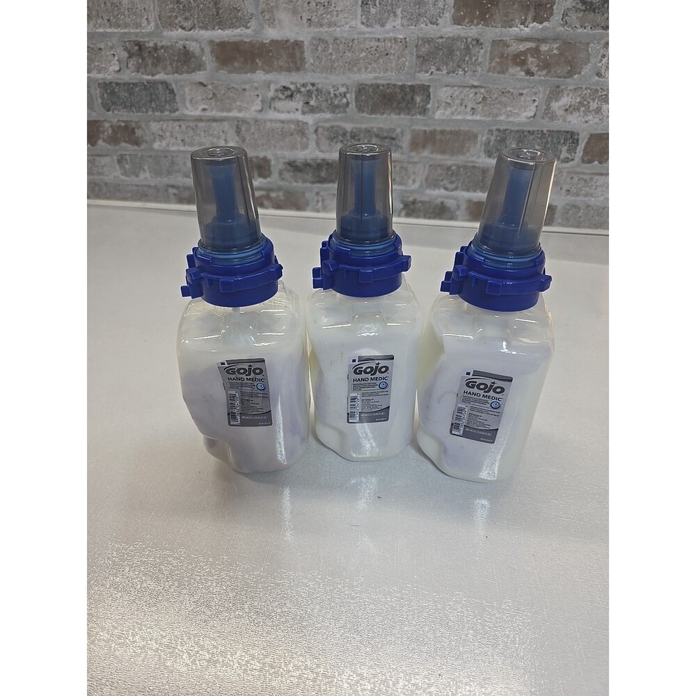 3 GOJO 8745 Hand Medic Professional Skin Conditioner 685 mL Refill